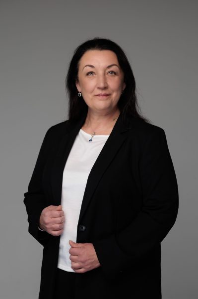 https://www.valmierasoc.lv/wp-content/uploads/Linda-web-scaled-399x600.jpg
